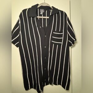 H&M Black and White Vertical Striped Shirt